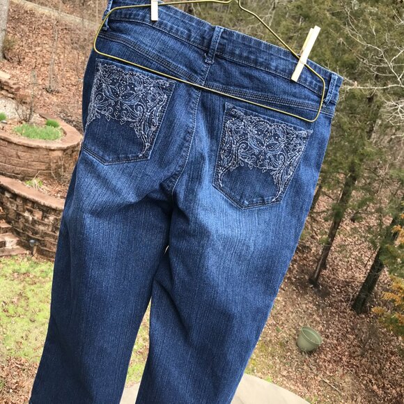 Upcycled Gloria Vanderbilt Painted Hippie Jeans, Festival Denim Capris, Size 10 - Picture 10 of 12